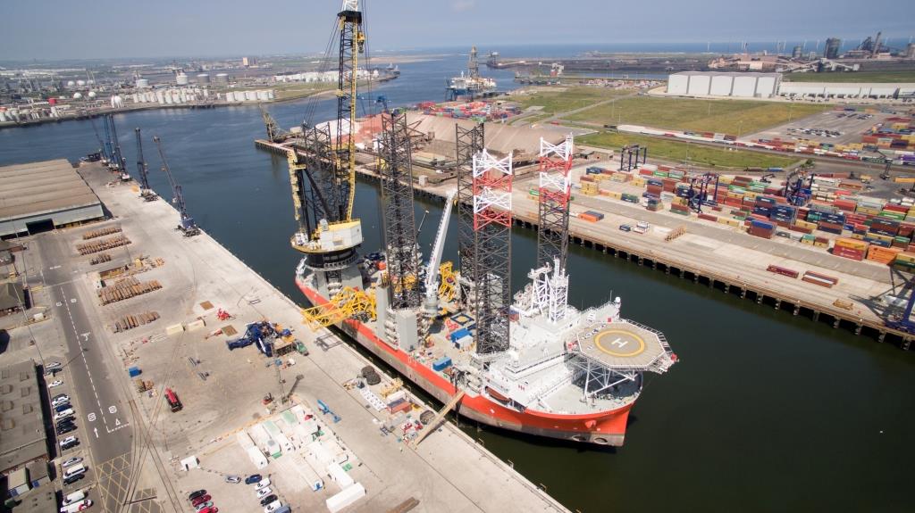 PD Ports attracts supersized offshore vessels to its upgraded £35 million quay at Teesport