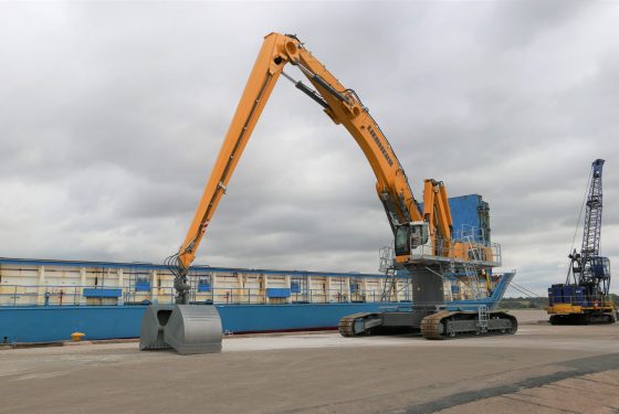 PD PORTS INVESTS £0.9 MILLION IN LIEBHERR CRANE TO BOOST PRODUCTIVITY AND SUPPORT STRATEGIC GROWTH AT GROVEPORT
